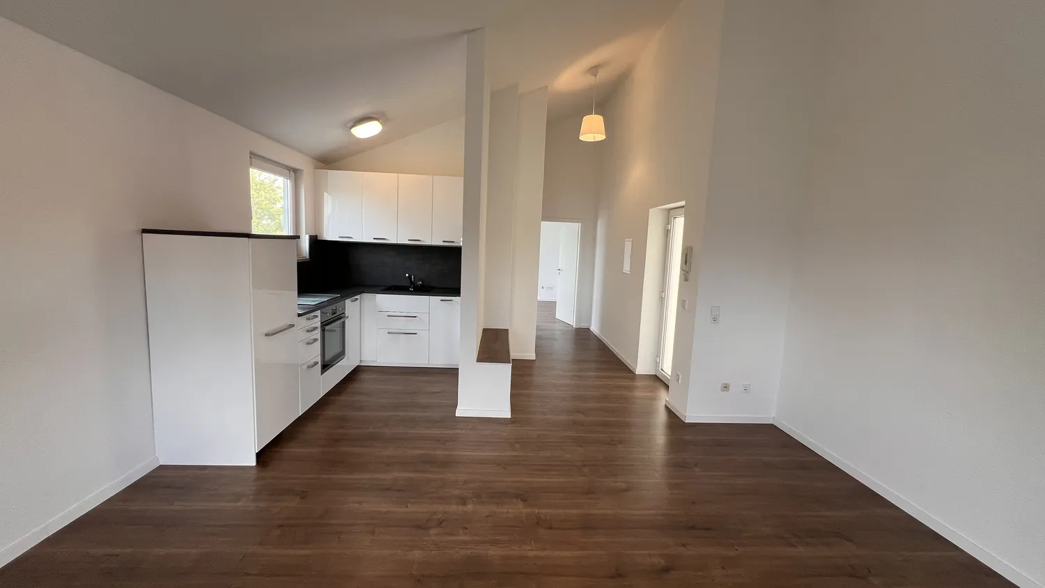 2 Zimmer Wohnung mit 58 m² in Kassel – Bild 1