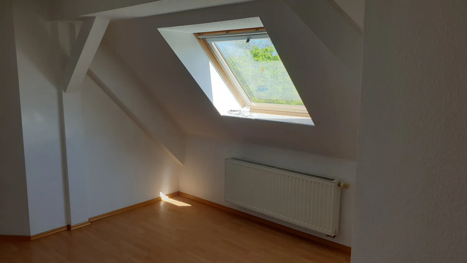 4 Zimmer Wohnung mit 110 m² in Merseburg – Bild 3