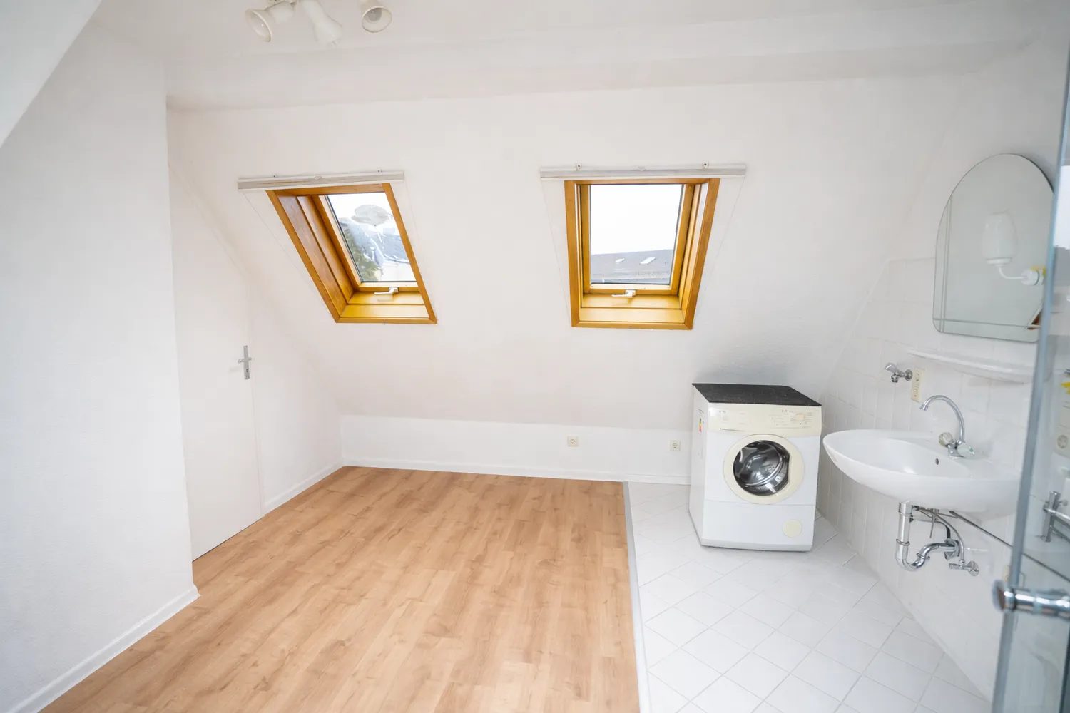 4 Zimmer Wohnung mit 45 m² in Hof – Bild 3