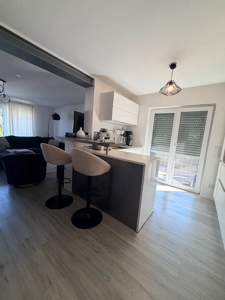 4 Zimmer Wohnung mit 96 m² in Freiburg im Breisgau – Bild 1