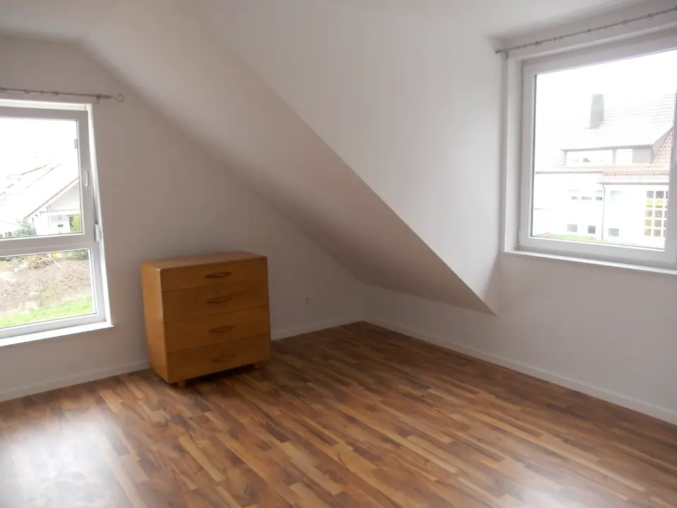 7 Zimmer Haus mit 172 m² in Herrenberg – Bild 8