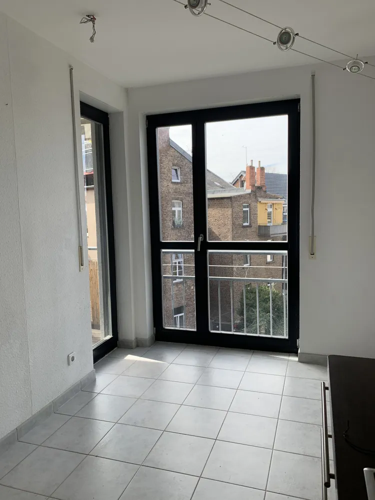 2 Zimmer Wohnung mit 77 m² in Bonn – Bild 6