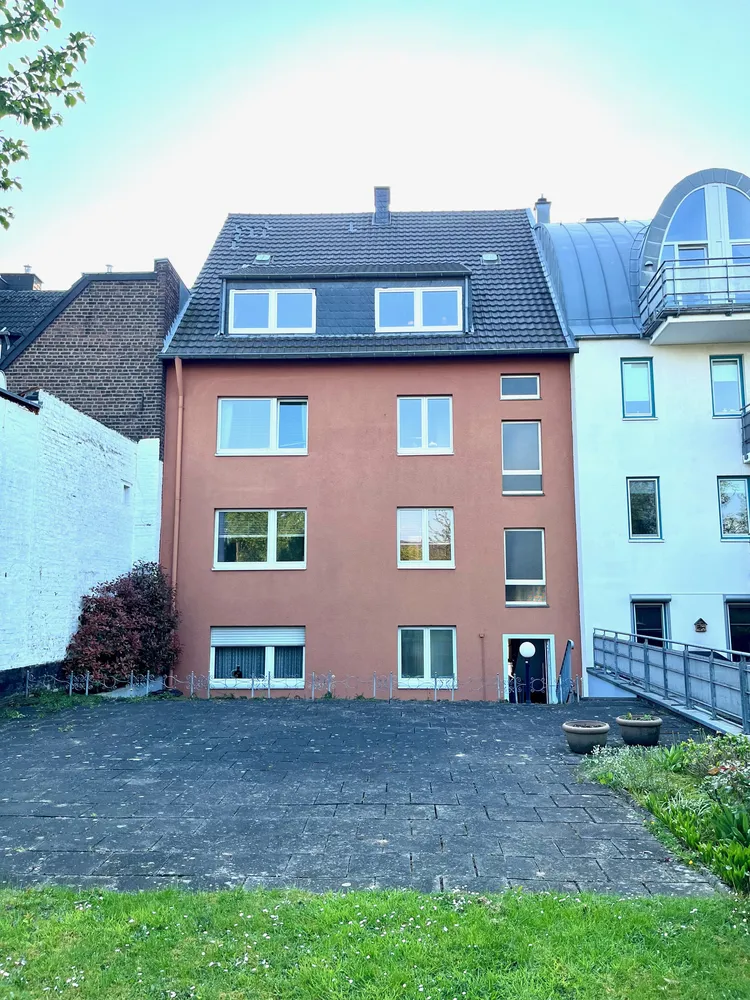 1 room apartment with 40 m² in Cologne – Photo 2