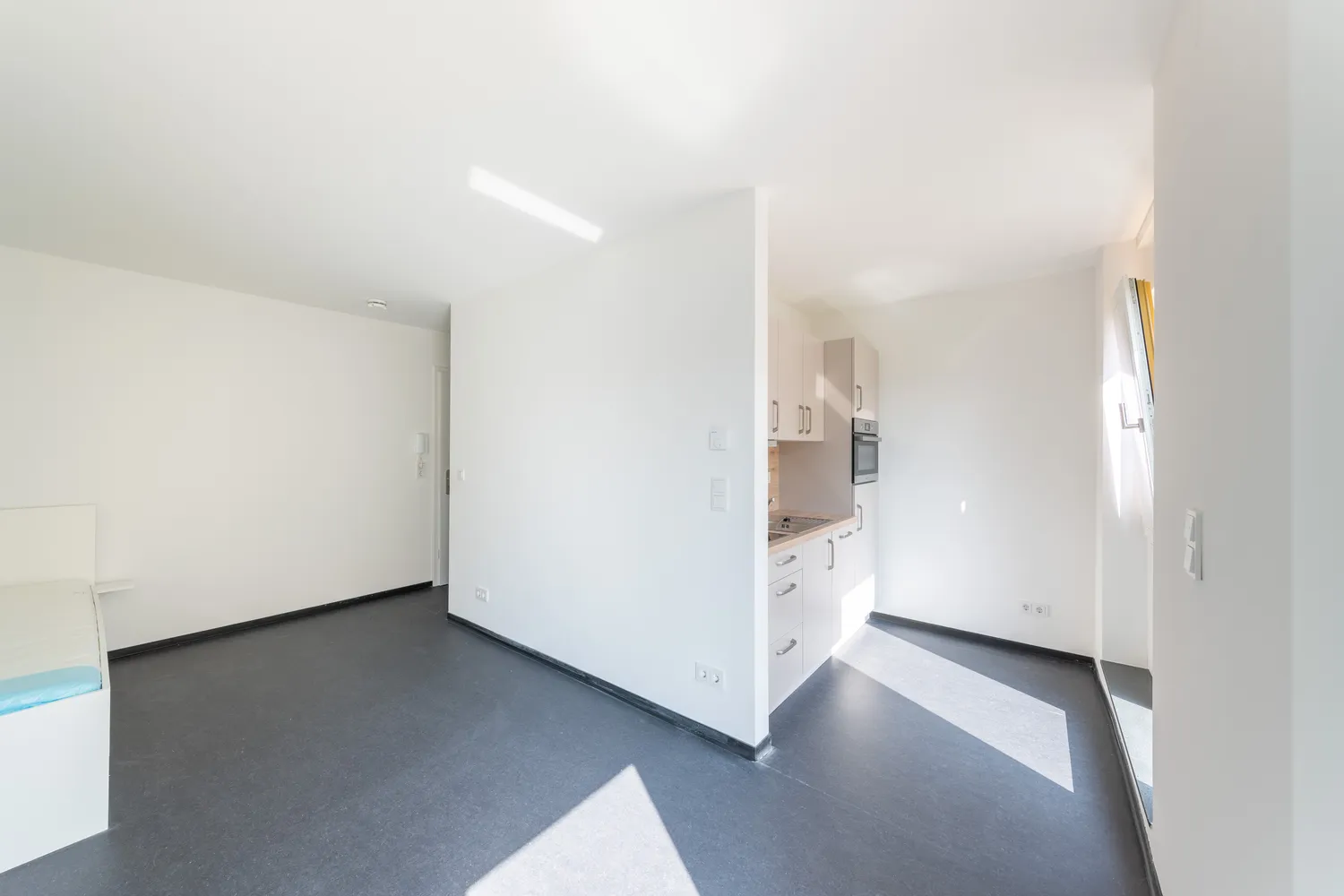 1 Zimmer Wohnung mit 23 m² in Halle (Saale) – Bild 2