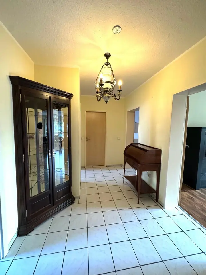 3 Zimmer Wohnung mit 85 m² in Bergisch Gladbach – Bild 3
