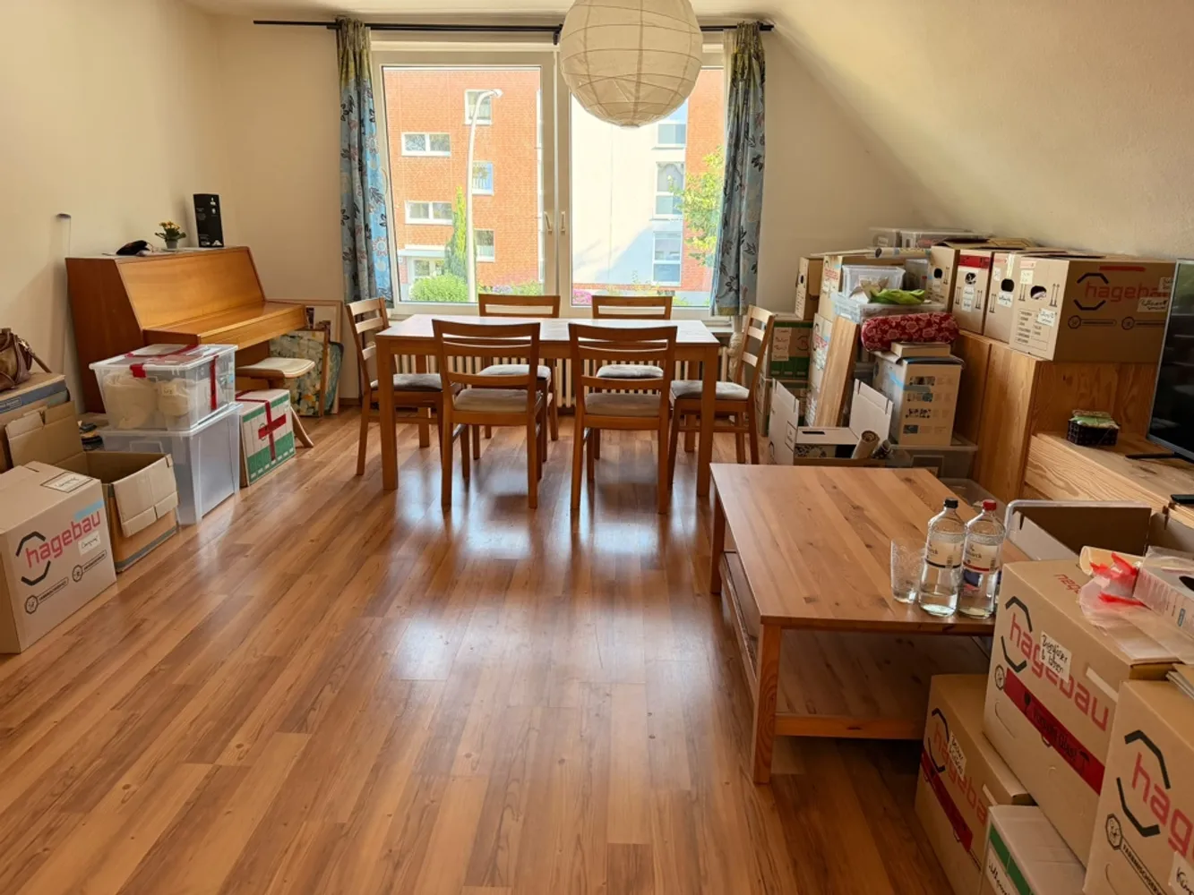 4 Zimmer Wohnung mit 120 m² in Hamburg – Bild 1