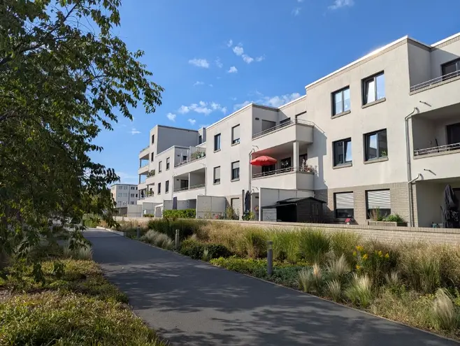 4 Zimmer Wohnung mit 121 m² in Dresden – Bild 1