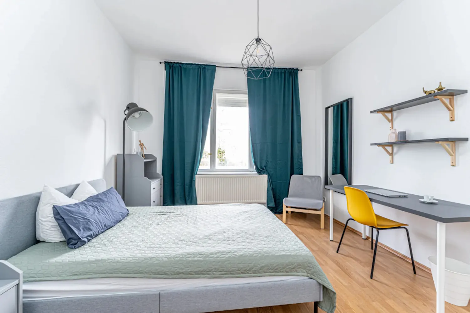 Shared room with 15 m² in Berlin – Photo 2