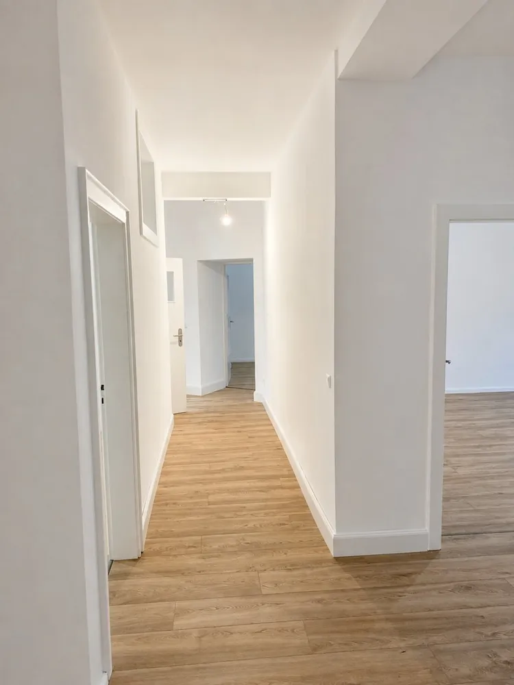 3 Zimmer Wohnung mit 99 m² in Düsseldorf – Bild 2