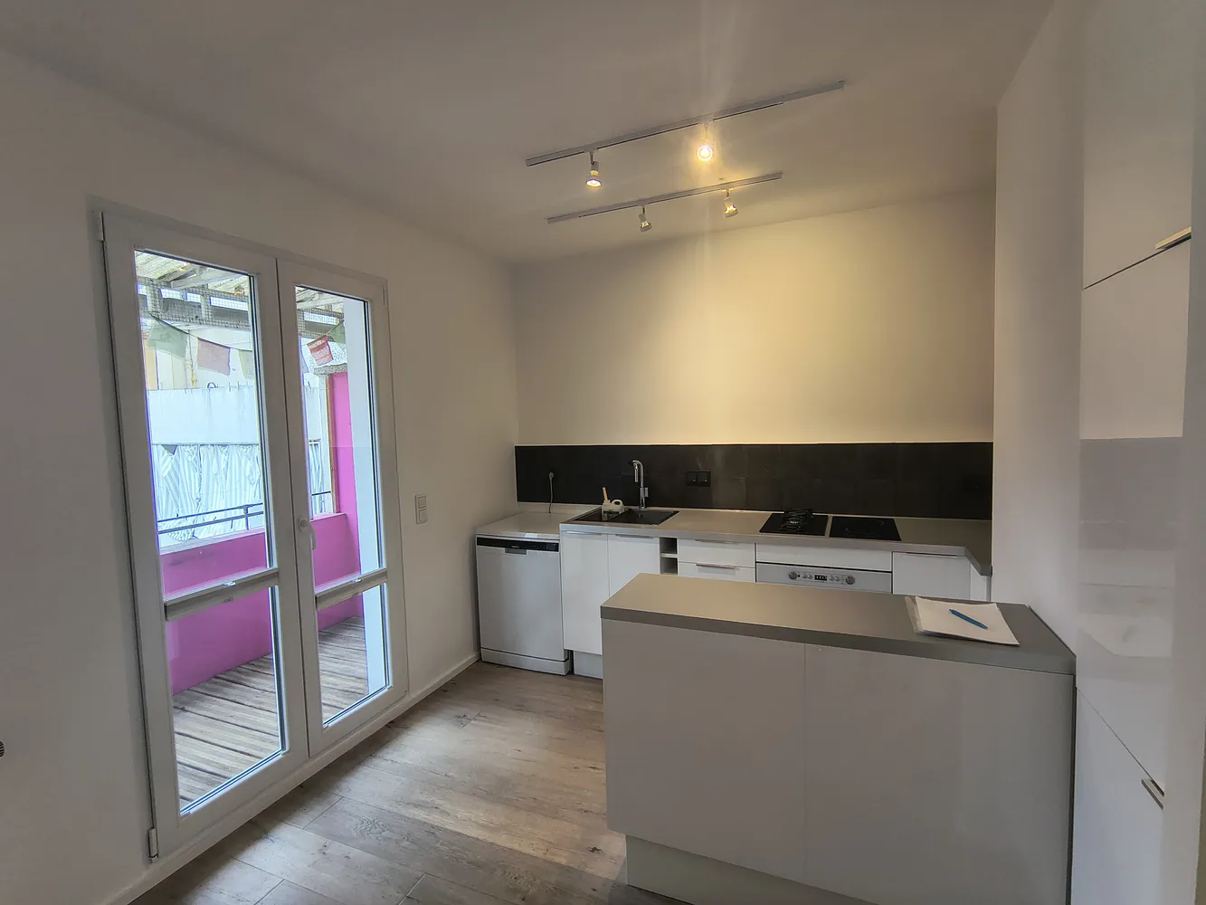 2 room apartment with 56 m² in Düsseldorf – Photo 1