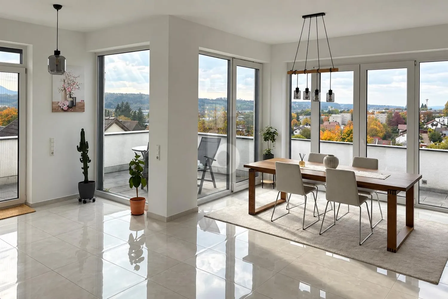 6 Zimmer Wohnung mit 248 m² in Göppingen – Bild 2