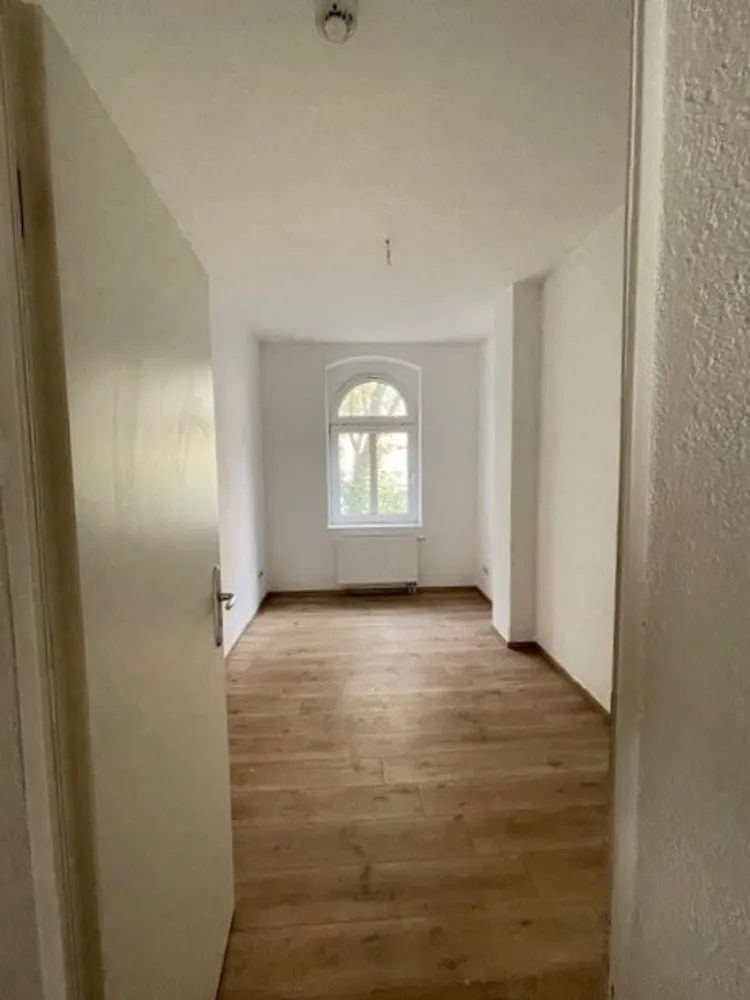 4 Zimmer Wohnung mit 88 m² in Halle (Saale) – Bild 3