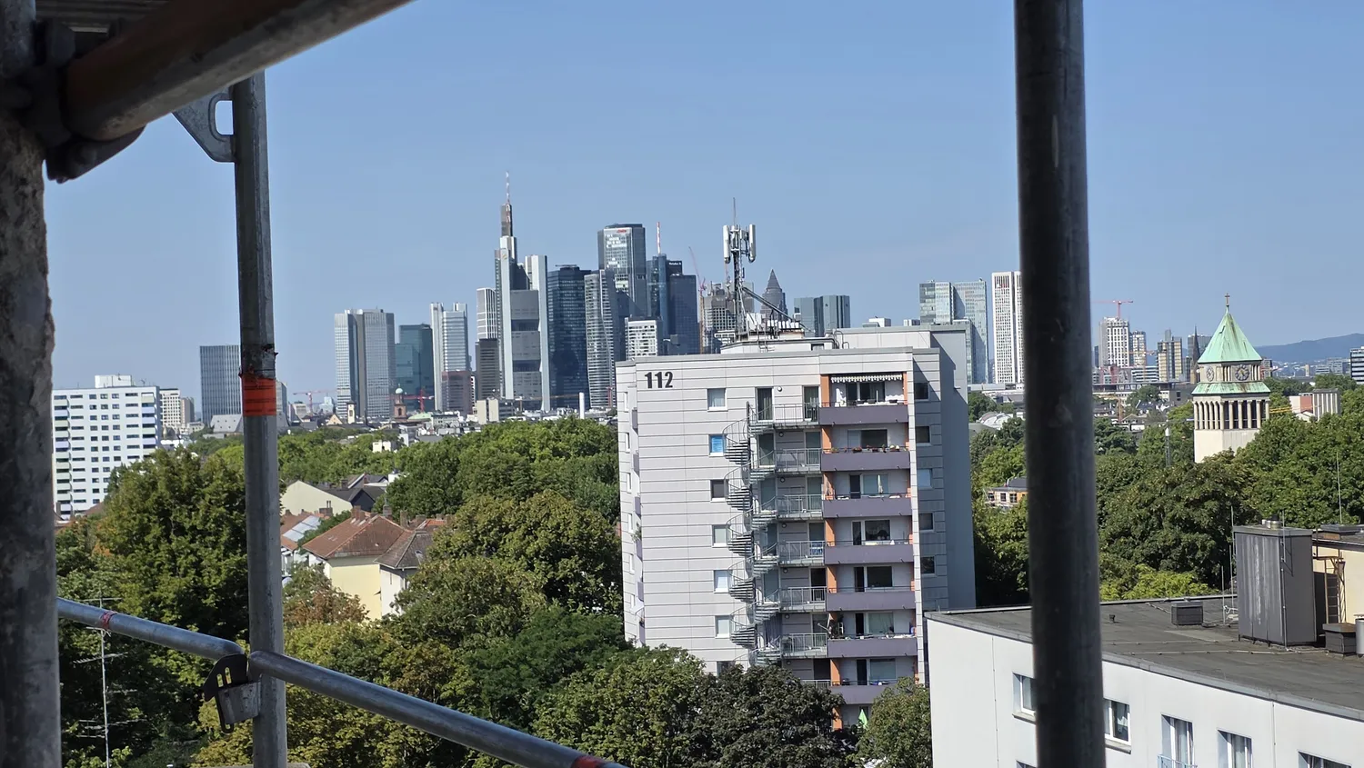 1 Zimmer Wohnung mit 30 m² in Frankfurt am Main – Bild 6