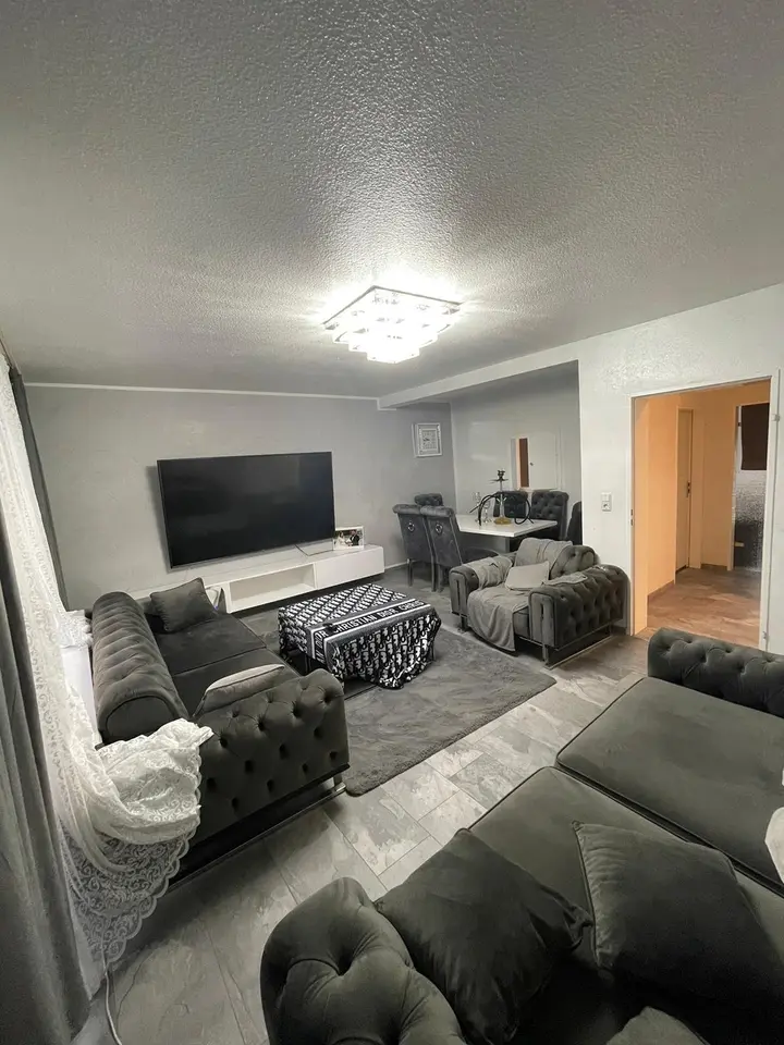 3 Zimmer Wohnung mit 90 m² in Oberhausen – Bild 1