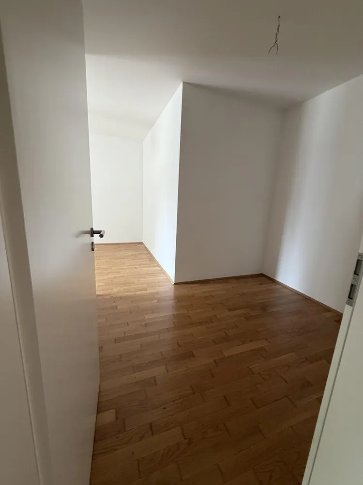 2 Zimmer Wohnung mit 82 m² in Berlin – Bild 7