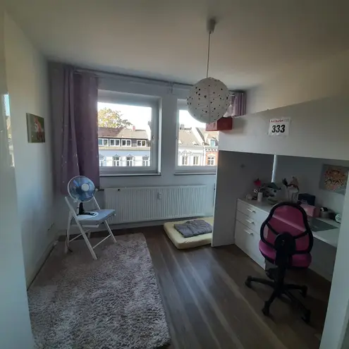 5 Zimmer Wohnung mit 125 m² in Düsseldorf – Bild 7
