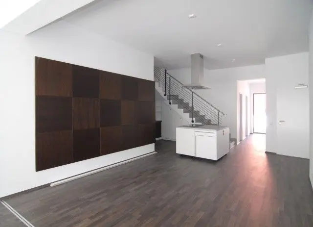 4 Zimmer Wohnung mit 192 m² in Zwickau – Bild 1