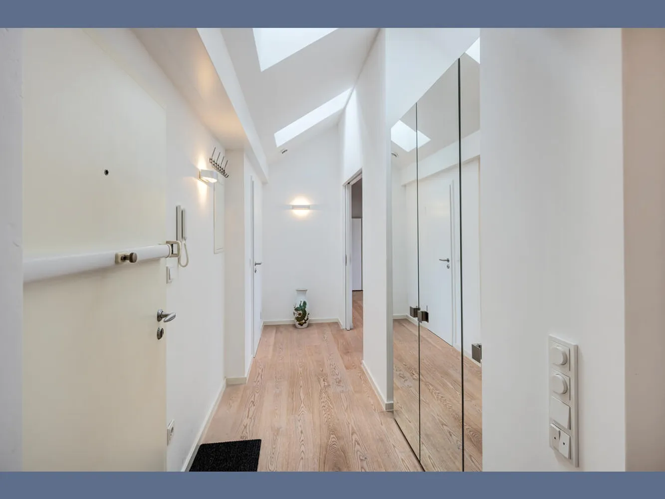 2 room apartment with 93 m² in Munich – Photo 3