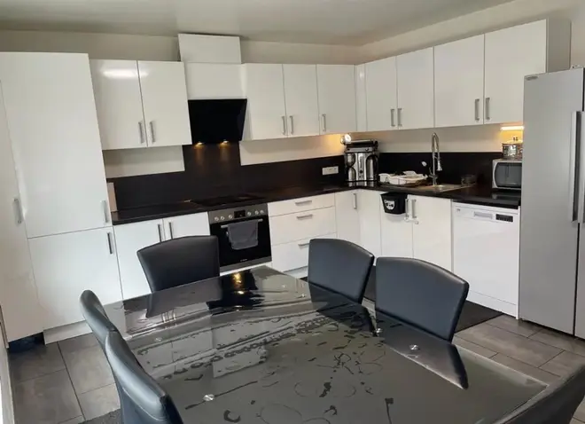 7 Zimmer Wohnung mit 195 m² in Essen – Bild 12