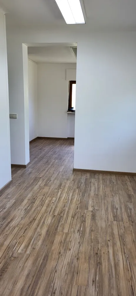10 Zimmer Wohnung mit 175 m² in Karlsruhe – Bild 2