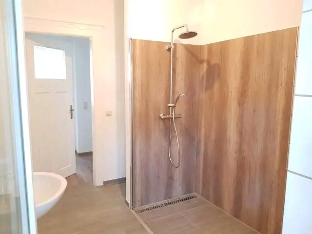 2 Zimmer Wohnung mit 64 m² in Altenburg – Bild 5