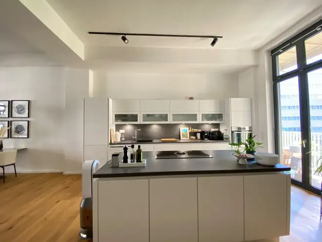 2 Zimmer Wohnung mit 102 m² in Frankfurt am Main – Bild 4