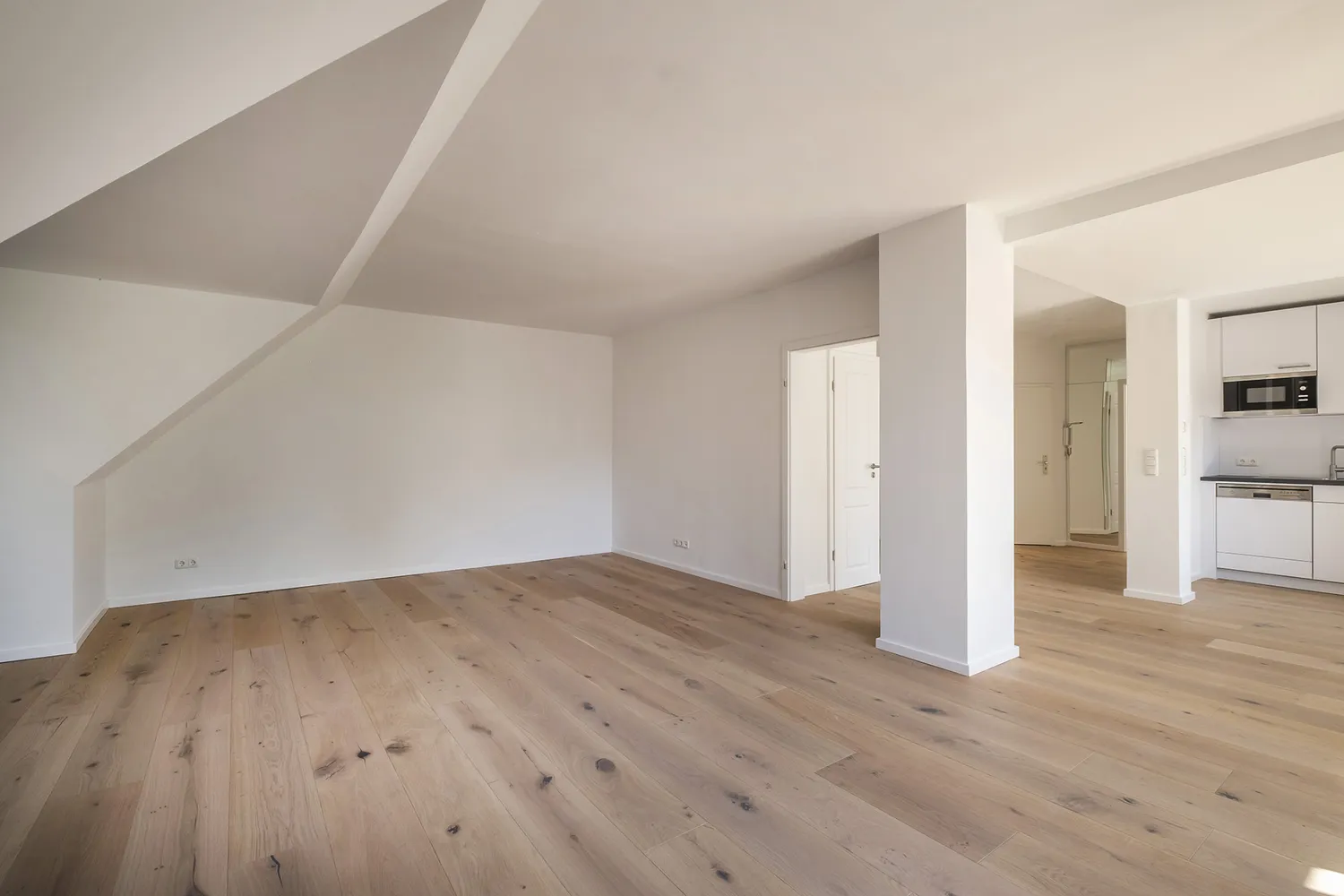2 Zimmer Wohnung mit 89 m² in Hamburg – Bild 3