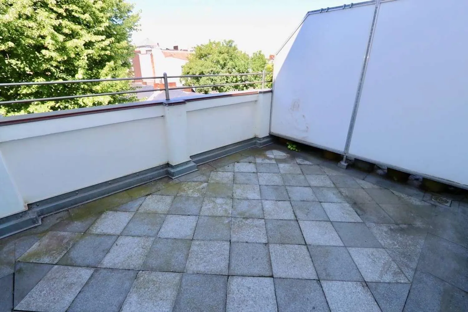 7 Zimmer Wohnung mit 208 m² in Hamburg – Bild 3