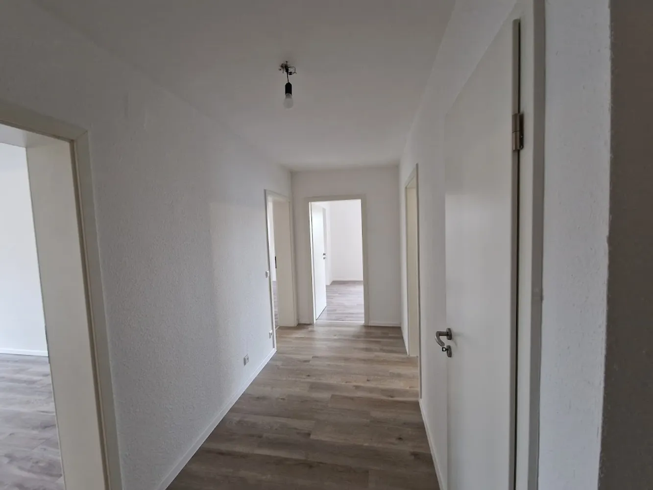 4 Zimmer Wohnung mit 107 m² in Saarbrücken – Bild 6