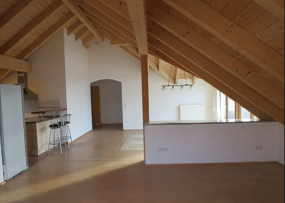 4 Zimmer Wohnung mit 120 m² in Erding – Bild 2