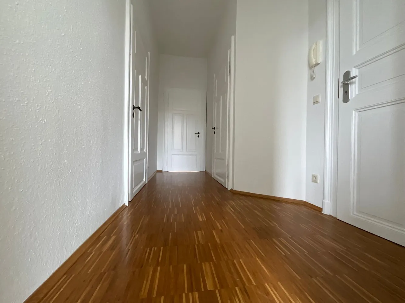 2 room apartment with 60 m² in Dresden – Photo 2
