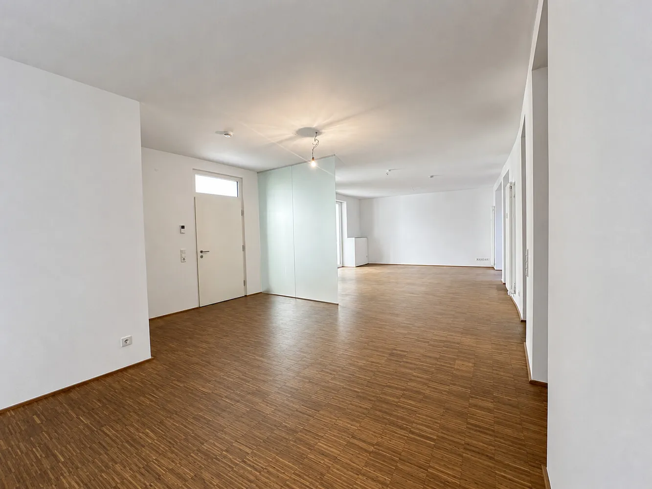 2 Zimmer Wohnung mit 100 m² in Aachen – Bild 3