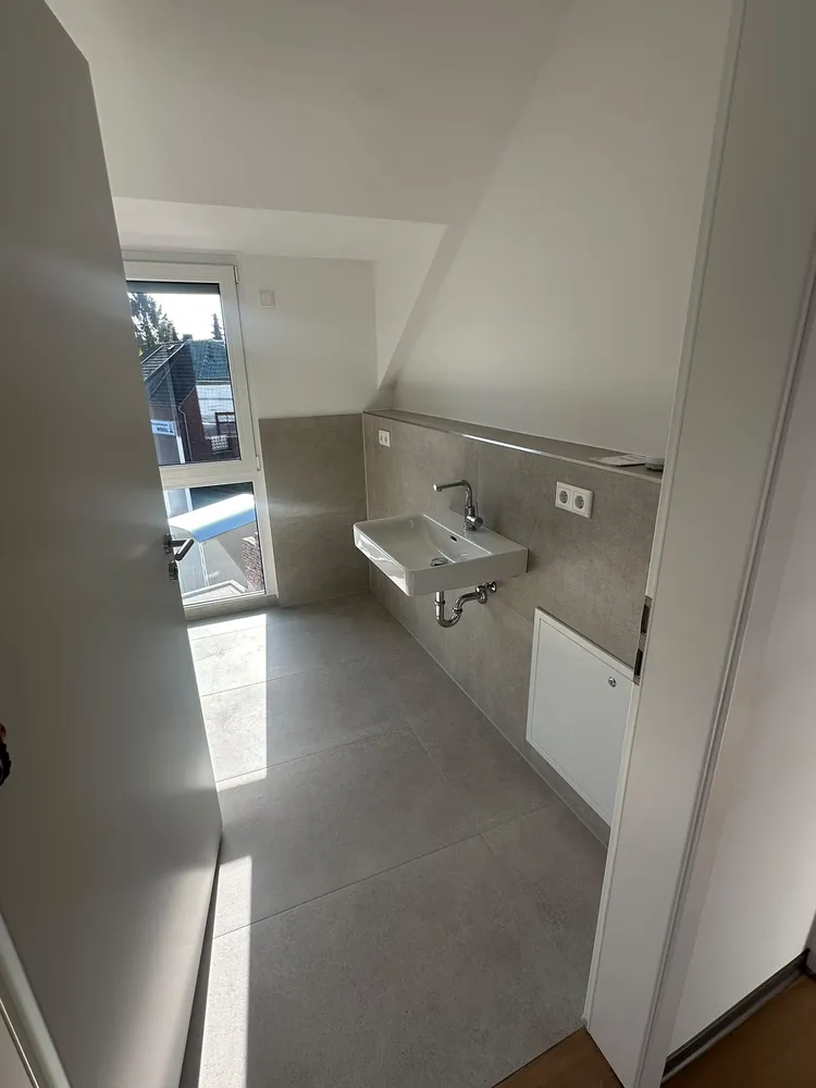 5 Zimmer Wohnung mit 120 m² in Willich – Bild 2