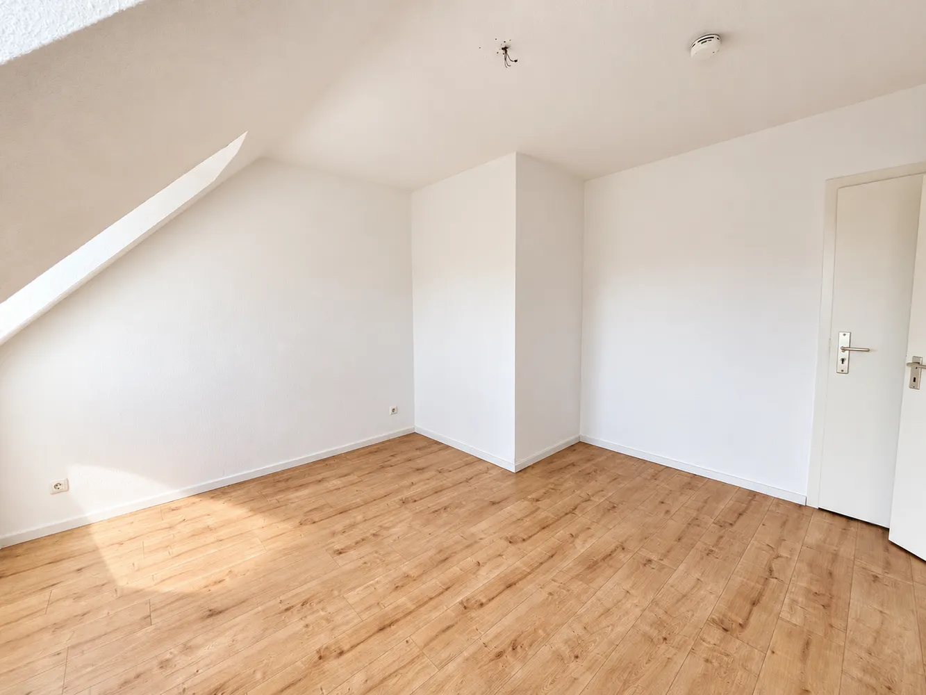 2 room apartment with 56 m² in Duisburg – Photo 3