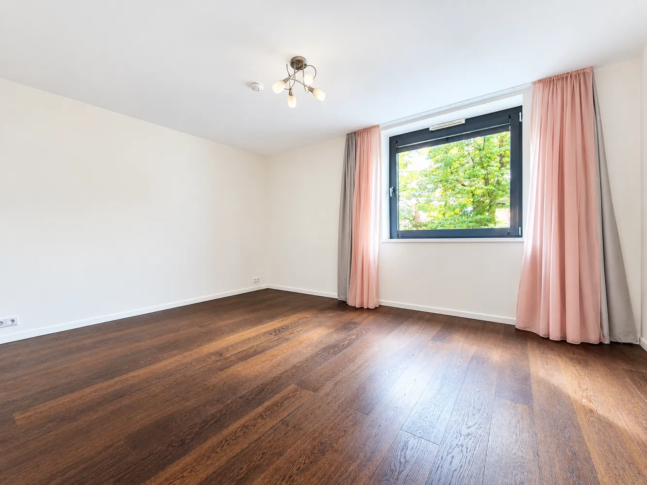 4 Zimmer Wohnung mit 127 m² in München – Bild 5