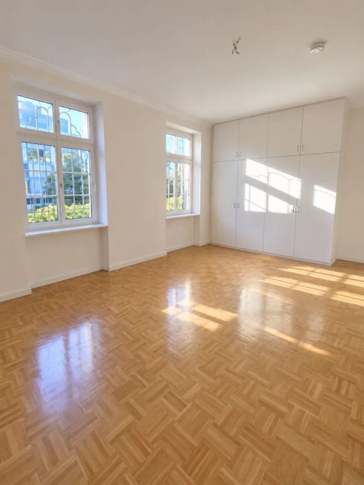 4 Zimmer Wohnung mit 130 m² in Wiesbaden – Bild 4