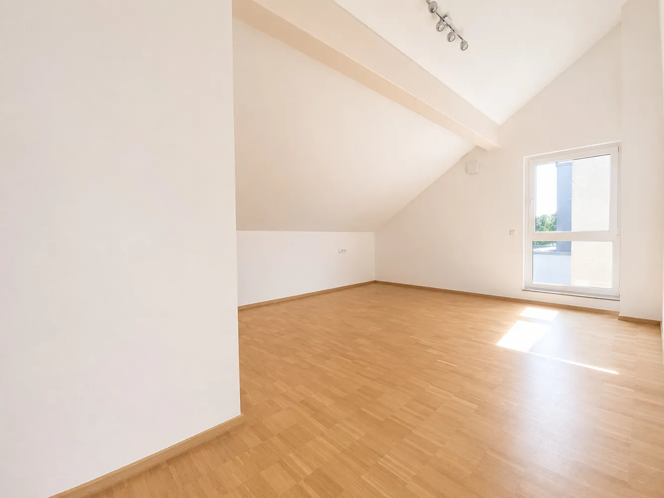 5 Zimmer Wohnung mit 142 m² in Ludwigsburg – Bild 4