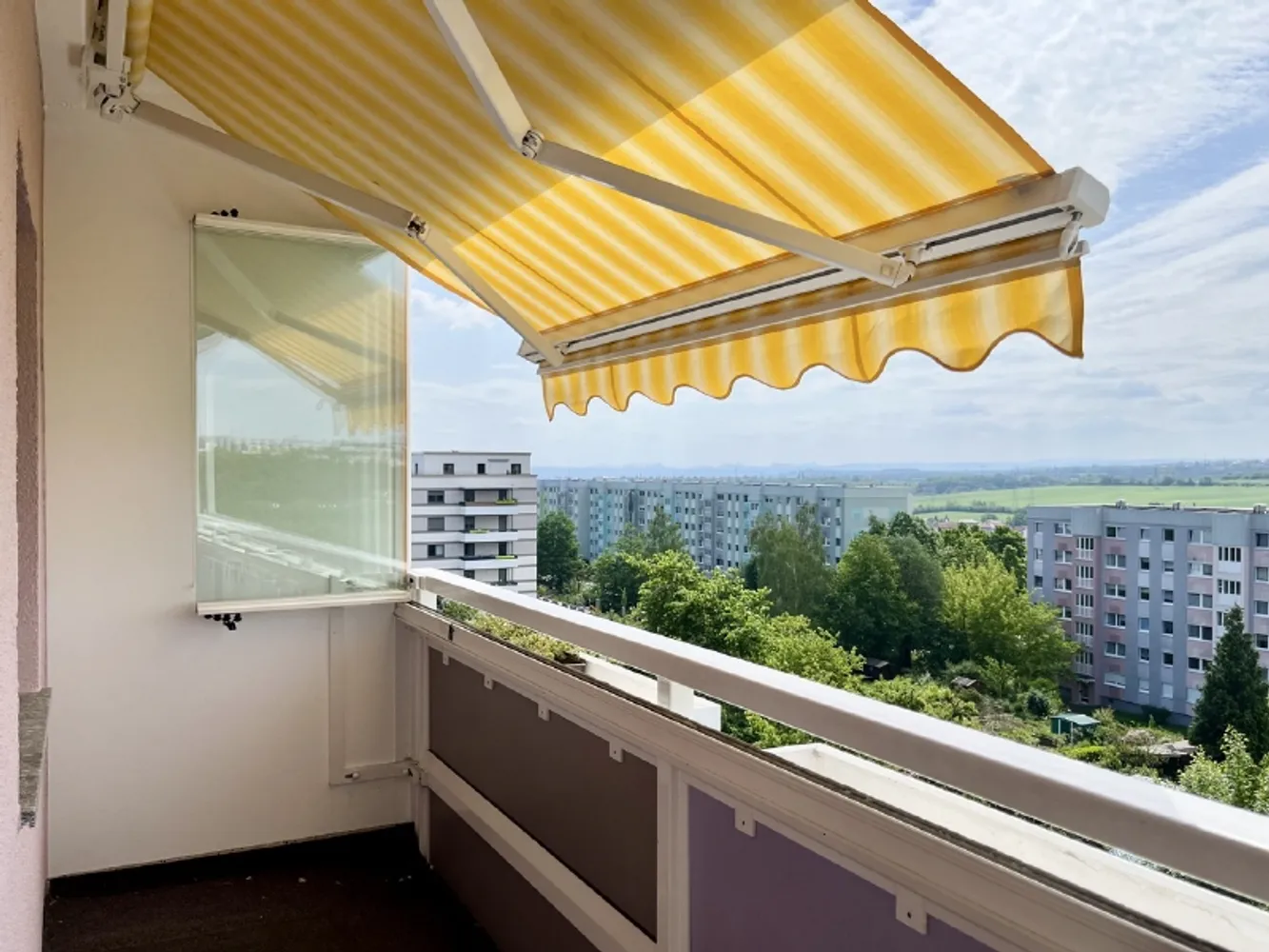 4 Zimmer Wohnung mit 75 m² in Dresden – Bild 1