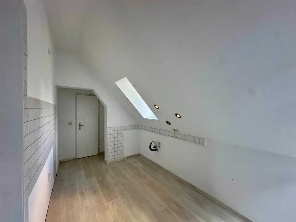 4 Zimmer Wohnung mit 101 m² in Weißenfels – Bild 7
