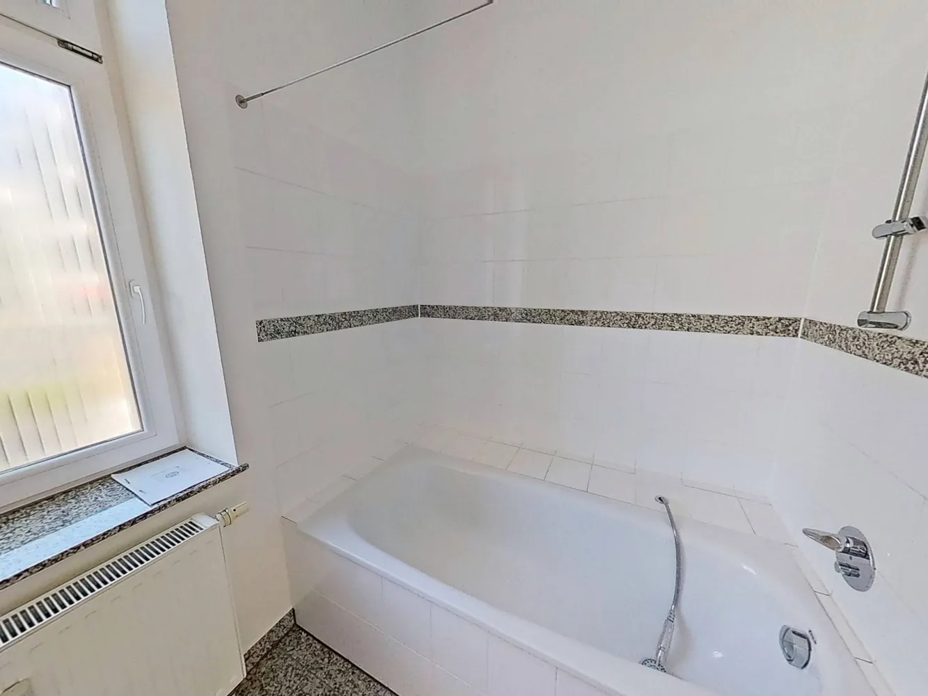 4 Zimmer Wohnung mit 110 m² in Magdeburg – Bild 3