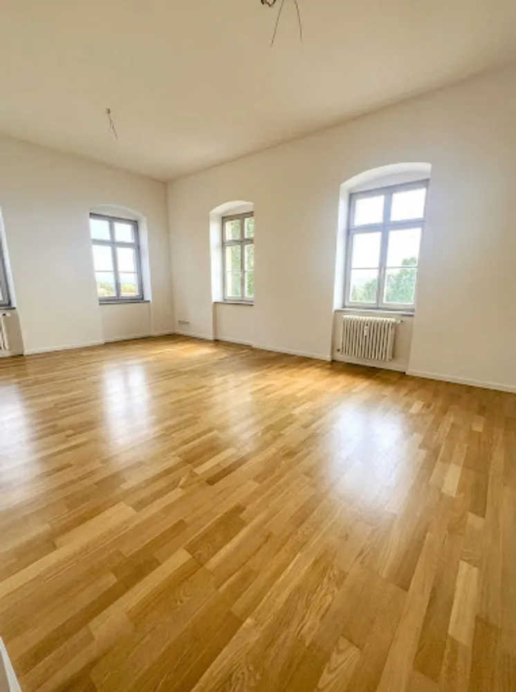 6 Zimmer Wohnung mit 204 m² in Dresden – Bild 6