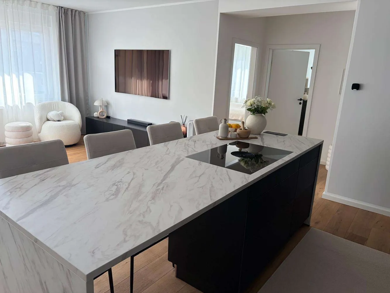 3 Zimmer Wohnung mit 90 m² in Homburg – Bild 2