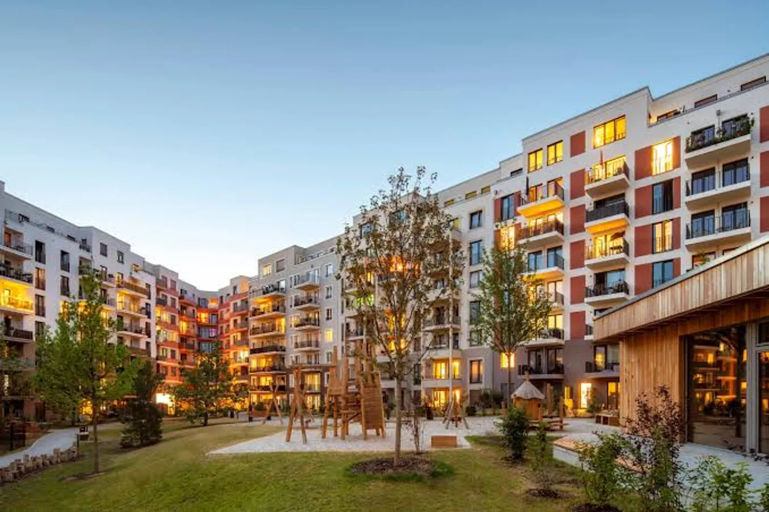 4 Zimmer Wohnung mit 102 m² in Berlin – Bild 1