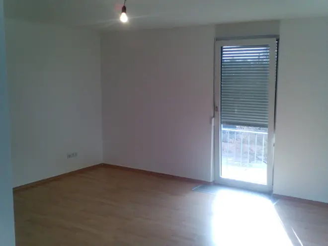 1 room apartment with 35 m² in Saarbrücken – Photo 2