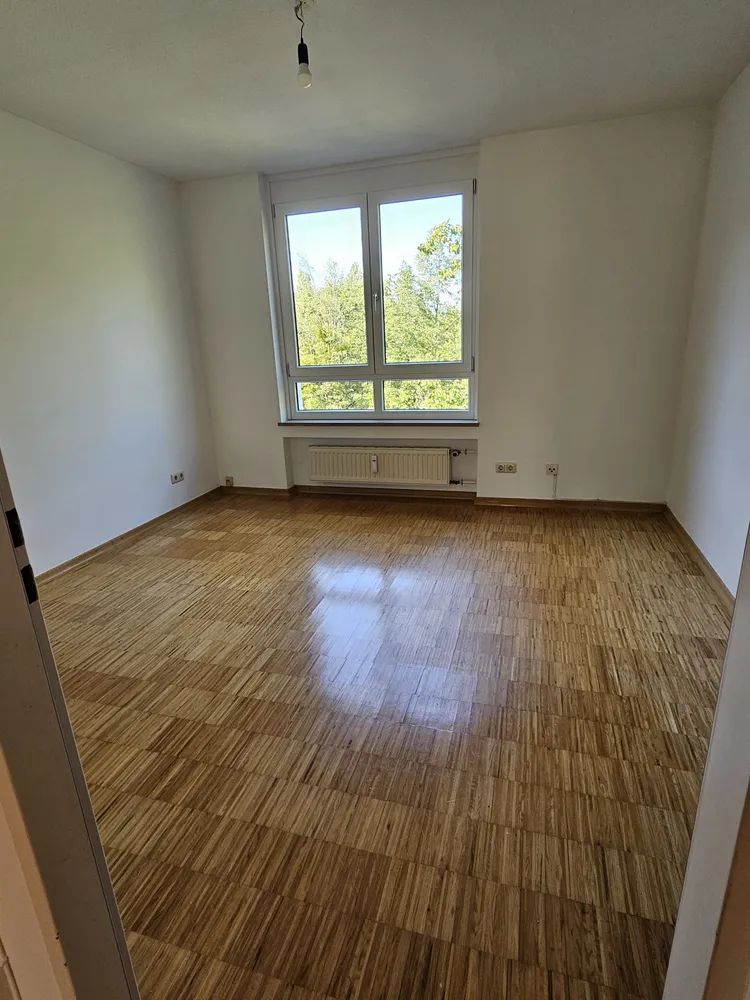 3 Zimmer Wohnung mit 78 m² in München – Bild 2
