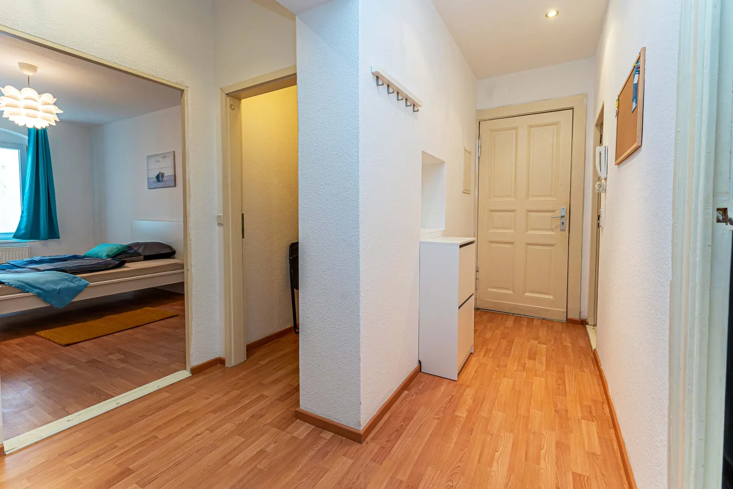 Shared room with 10 m² in Berlin – Photo 3