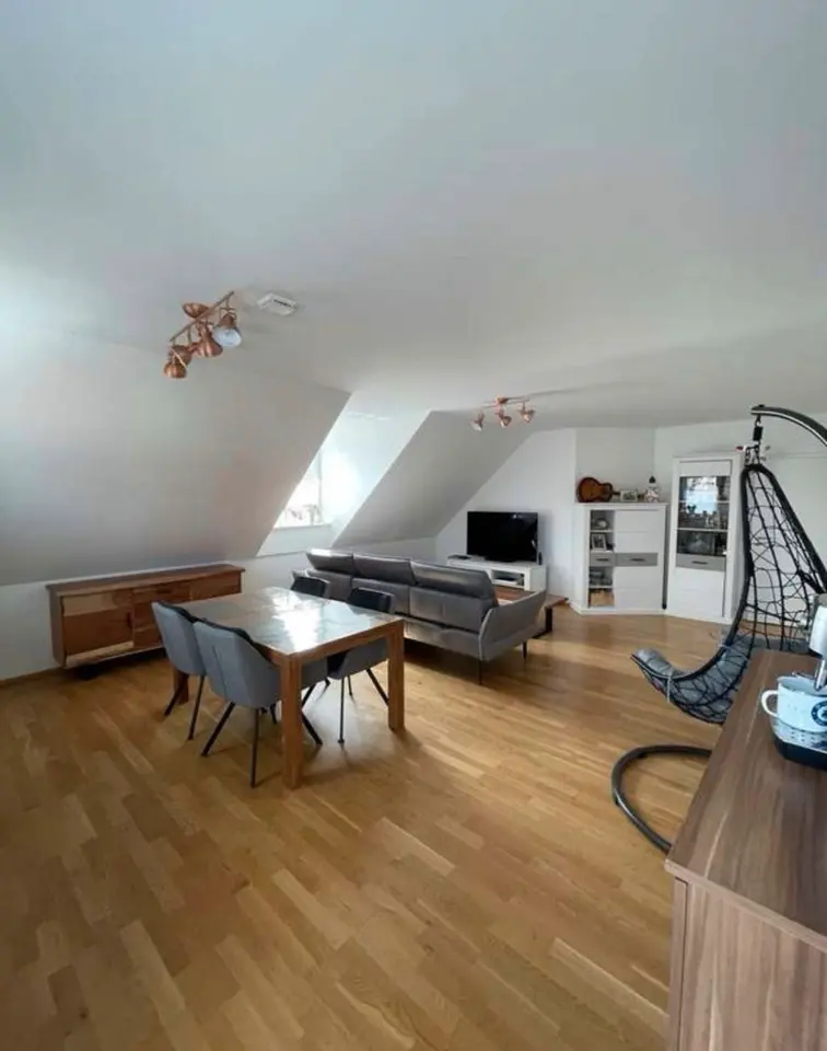 3 Zimmer Wohnung mit 87 m² in Regensburg – Bild 1