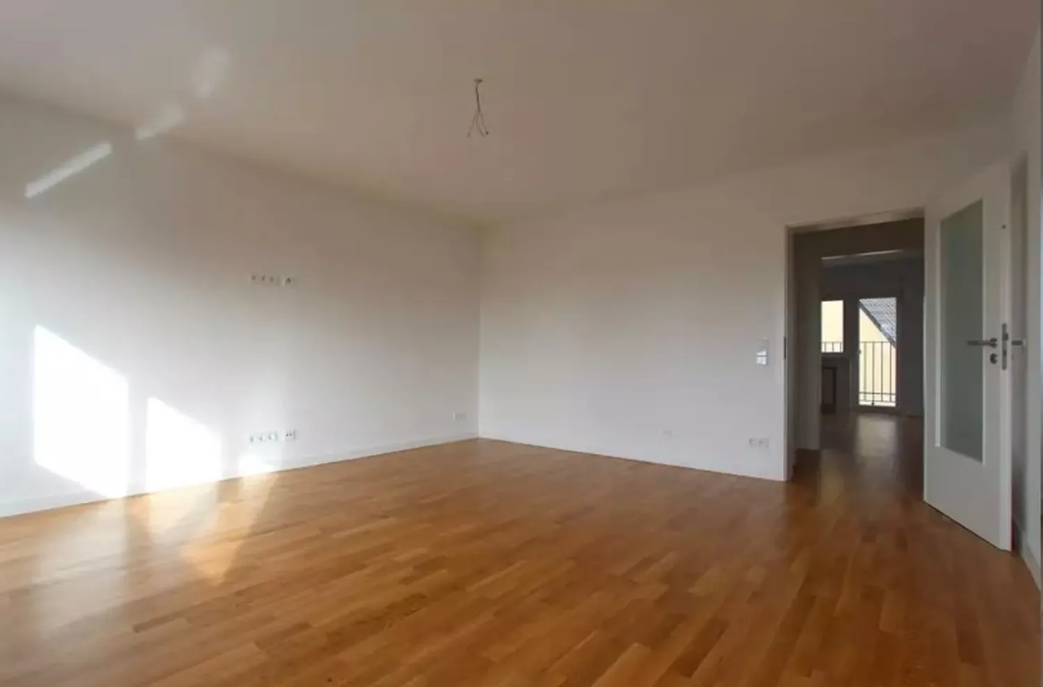 2 room apartment with 56 m² in Cologne – Photo 2