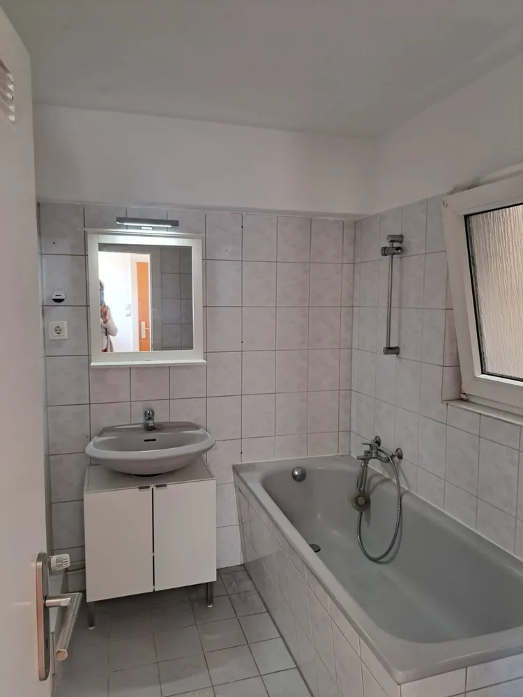 2 Zimmer Wohnung mit 35 m² in Krefeld – Bild 3