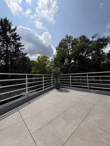 4 Zimmer Wohnung mit 138 m² in München – Bild 3